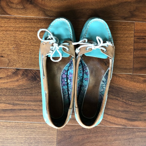 turquoise boat shoes